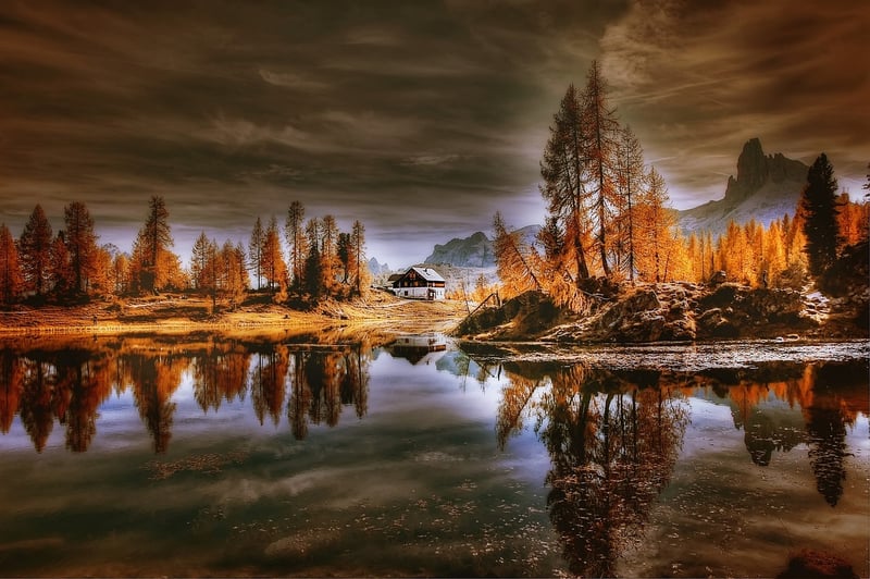 Lakeside Manor